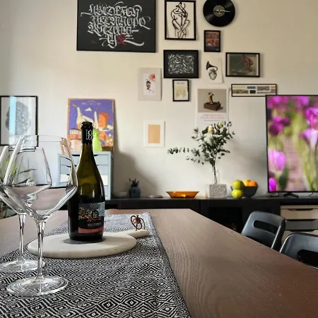 Apartment Risplendente Milan